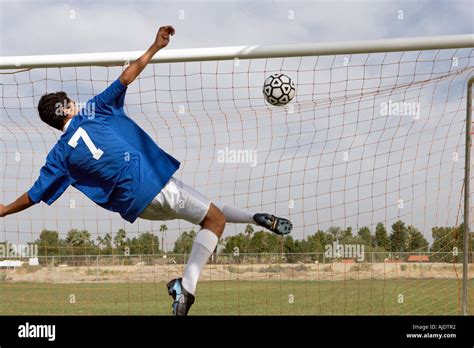 Attempt at scoring a goal in a soccer match .